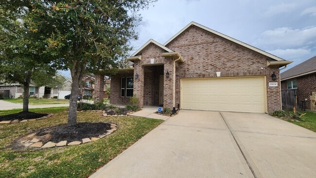 Building Photo - 19834 La Portada Dr