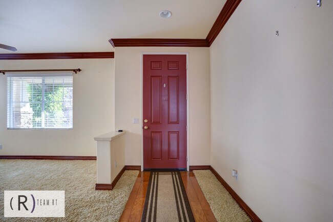 Building Photo - NEW PROMO PRICE! $3,470/MO