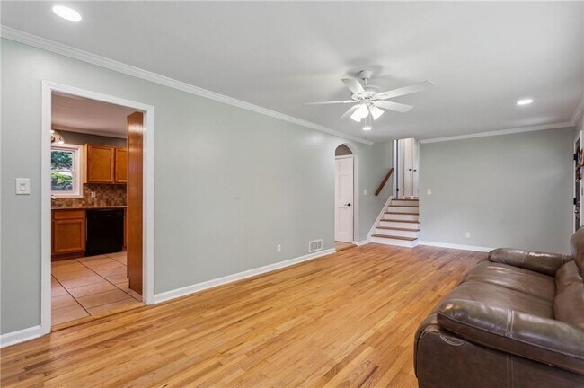 Building Photo - 2985 Dodson Dr