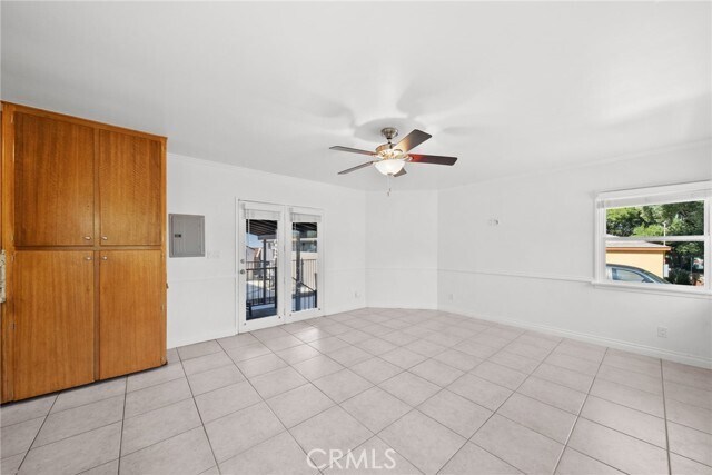 Building Photo - 10257 McVine Ave