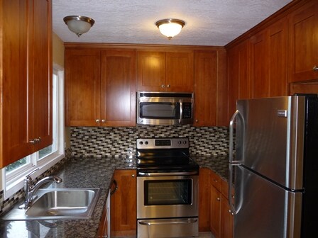 Building Photo - 1934 SE Tenino St