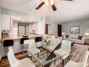 Building Photo - 8235-8237 Goldsmith Dr