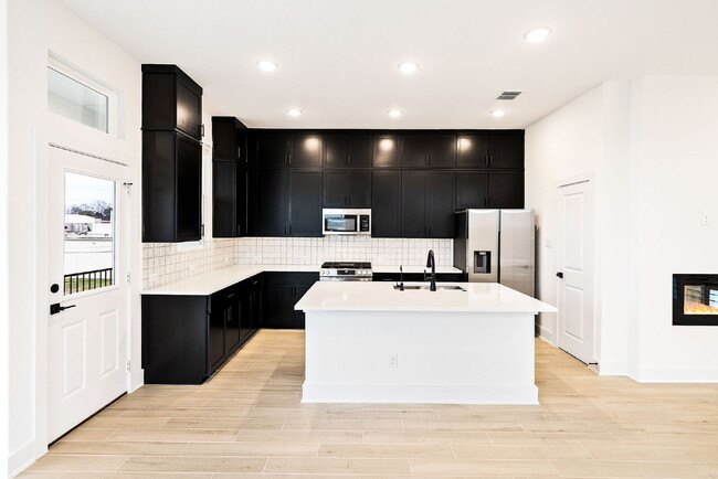 Building Photo - Brand-New, Never-Lived-In Townhome – A San...