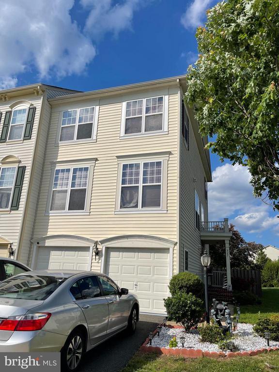 Building Photo - 9257 Alvyn Lake Cir