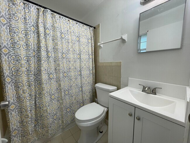 Building Photo - 1174 The 12th Fairway