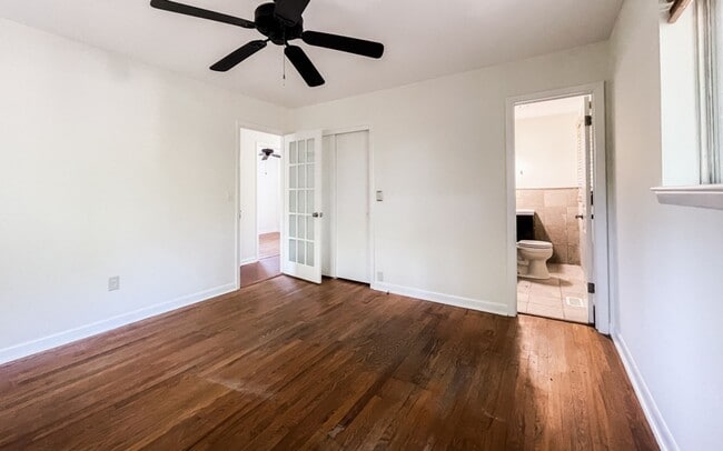 Building Photo - Coastal Charm in the Heart of Port Royal