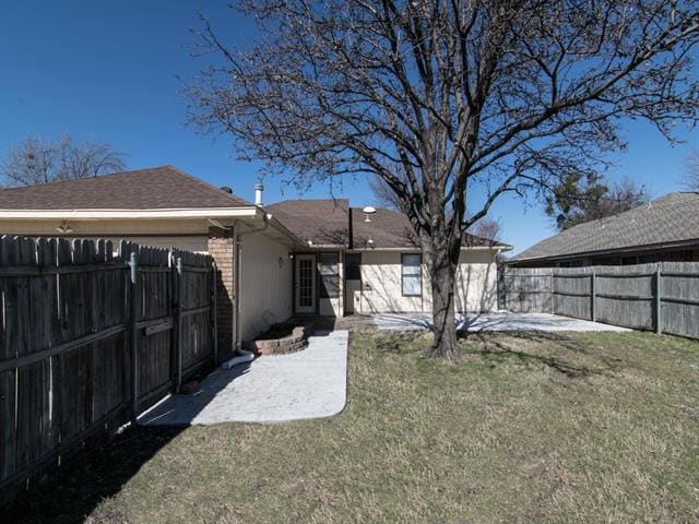 Building Photo - 1520 Mayflower Dr