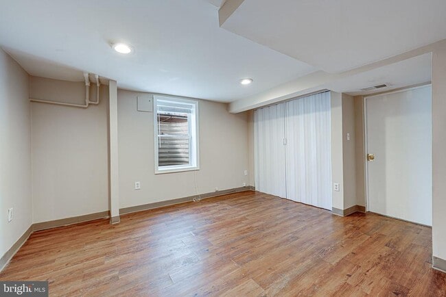 Building Photo - 2400 Huntington Ave
