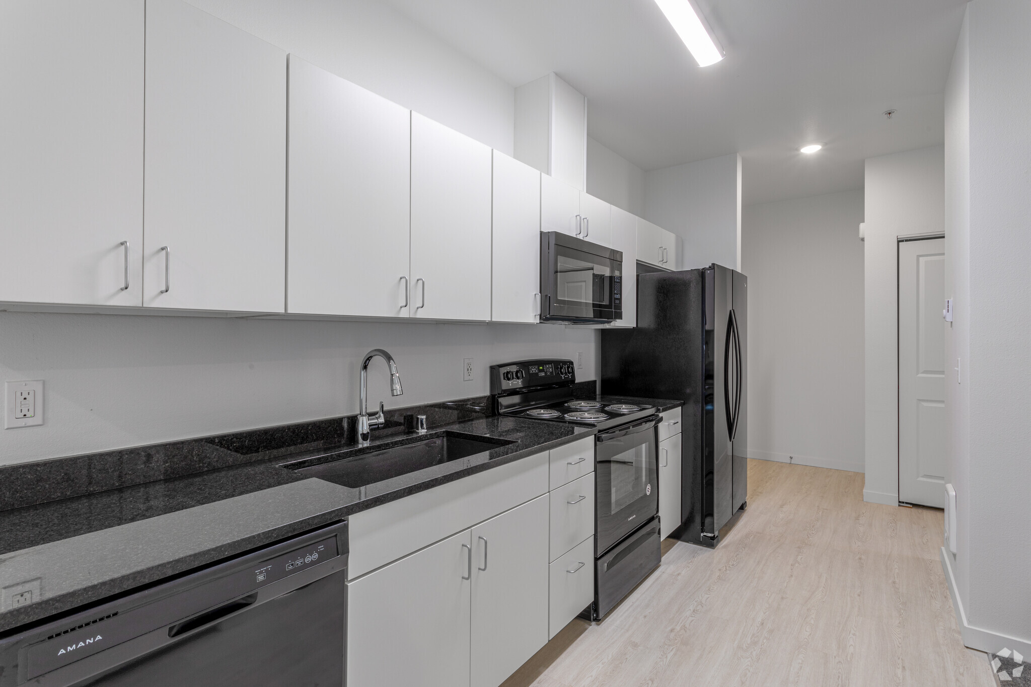 Studio - 604SF - The Monika Apartments