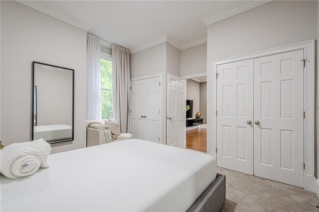Building Photo - 700 S Brighton Ct