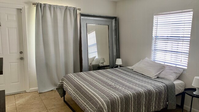 Building Photo - 30 NW 45th St