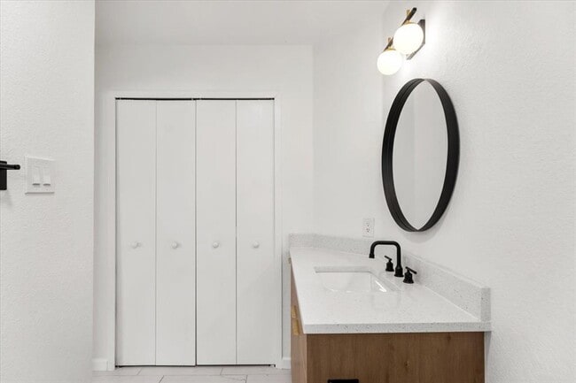 Building Photo - 7800 Turquoise Trail