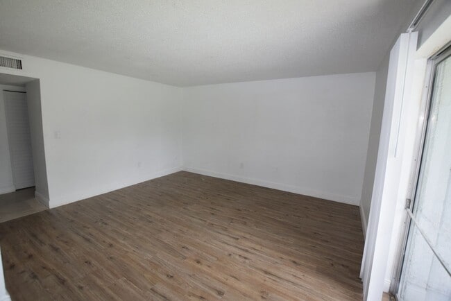 Building Photo - 4703 S Texas Ave