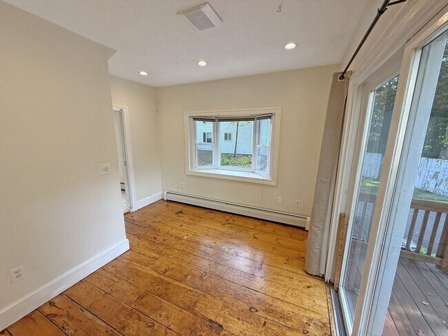 Building Photo - 52 Littleton Rd