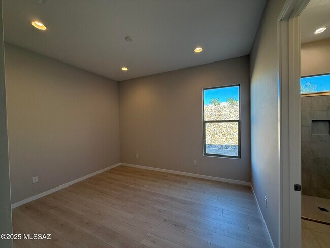 Building Photo - 5981 East Calle Agua Verde