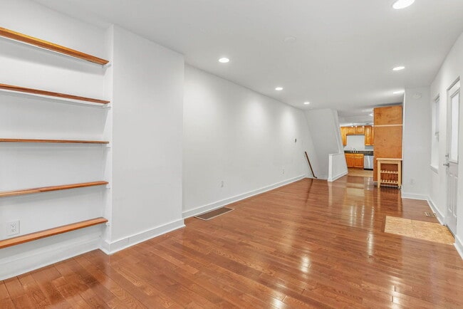 Building Photo - 918 N 26th St