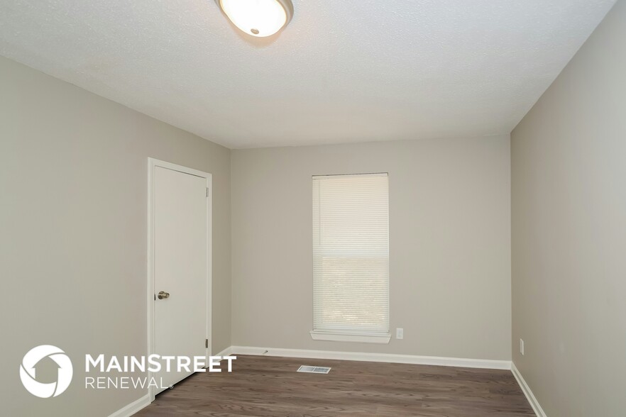 Building Photo - 1037 Medina Dr
