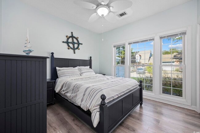 Building Photo - 9580 Maison Ct