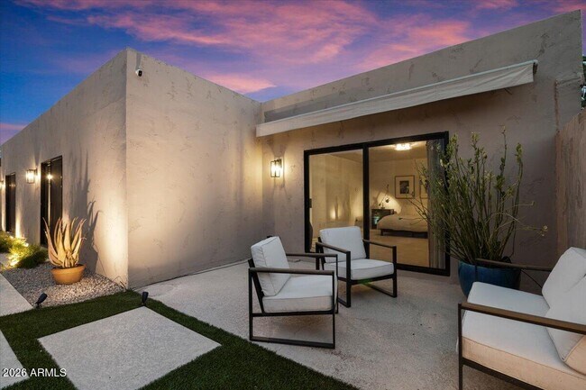 Building Photo - 7922 E Crestwood Way