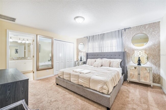 Building Photo - 8879 Candy Palm Rd