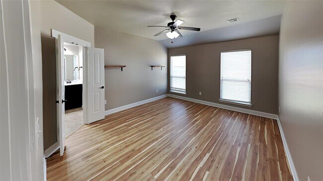 Building Photo - 11305 NW 94th St