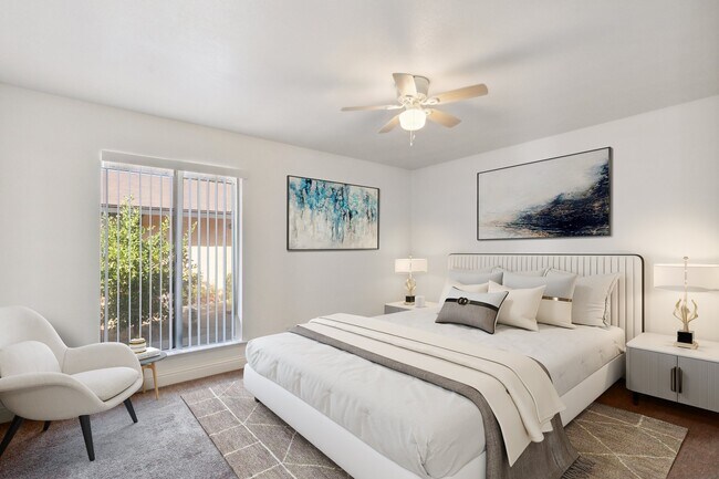 Building Photo - 3416 N Fruit Ave