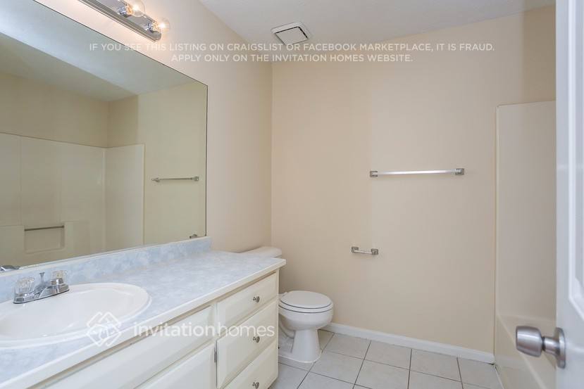 Building Photo - 2449 Windridge Dr NE