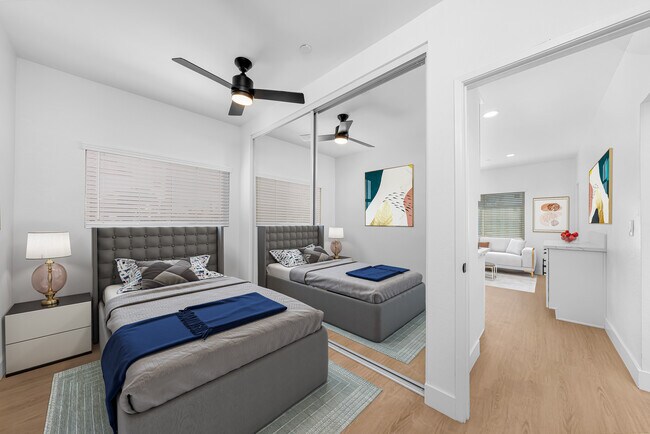 Building Photo - 402 Arbor Dr