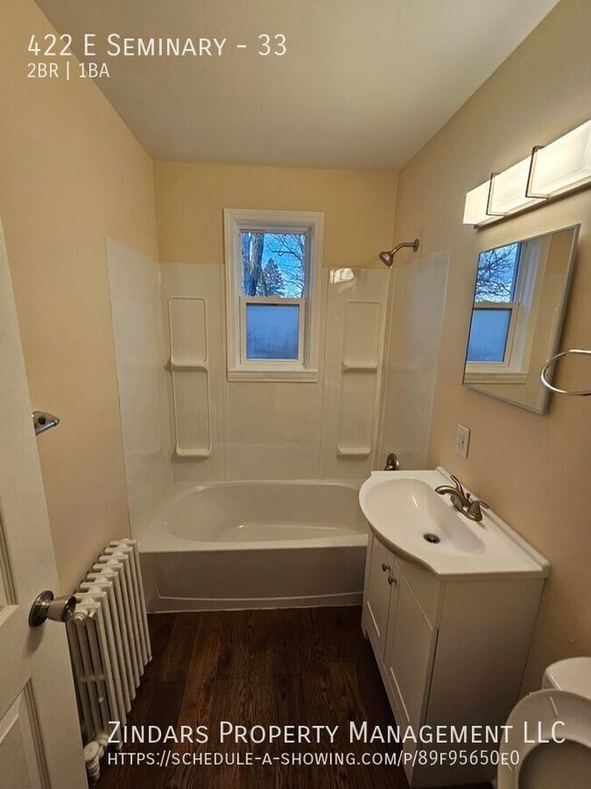 Building Photo - MOVE IN SPECIAL!!! Newly Remodeled 2 Bed 1...