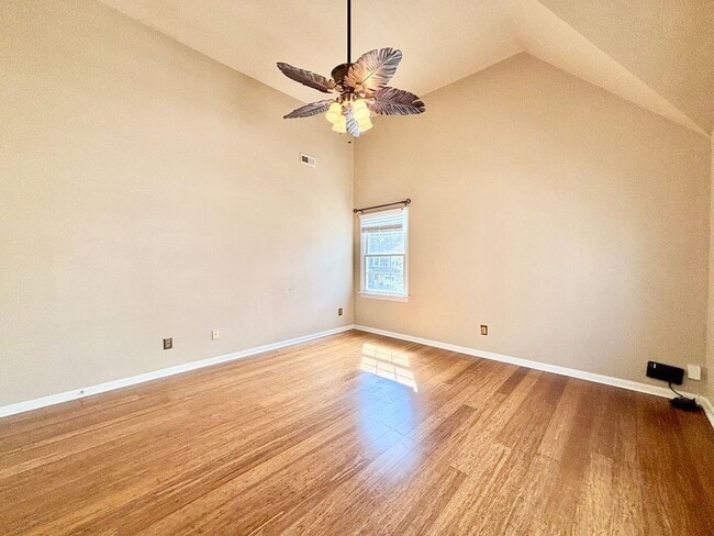 Building Photo - Gorgeous 3-Bedroom Condo in Virginia Beach