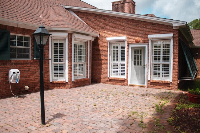 Building Photo - 118 Baywind Dr