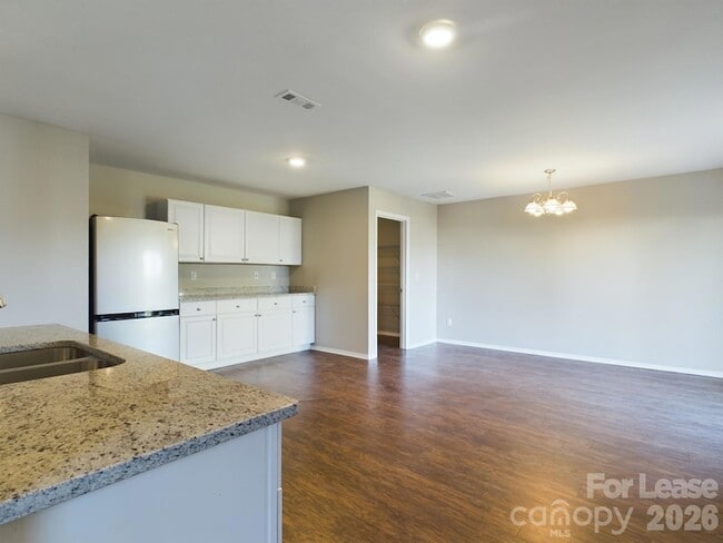 Building Photo - 12621 Dervish Ln