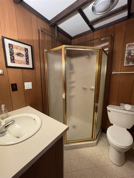 Building Photo - 101 Holly Loop