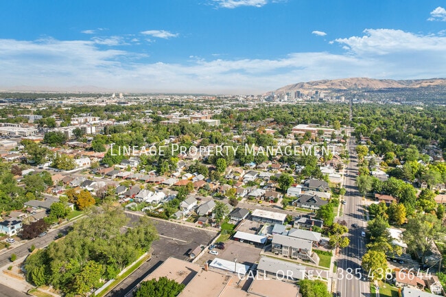 Building Photo - 286 Downington Ave S