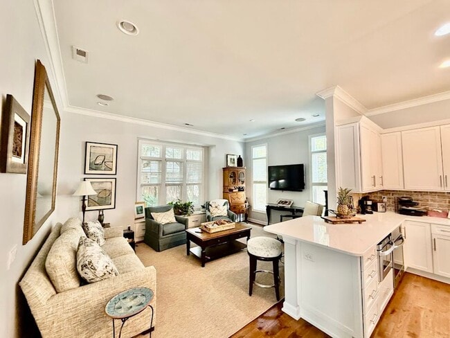 Building Photo - 4 bedroom Ocean Park Single Family
