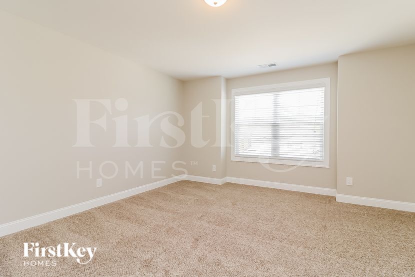 Building Photo - 159 Grey Hawk Dr