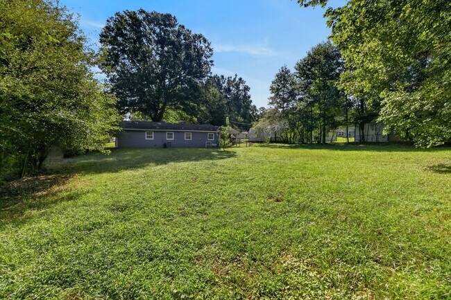 Building Photo - 495 Valerie Cir