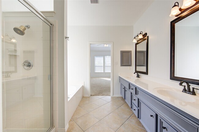 Building Photo - 4426 Desert Cliff Ct