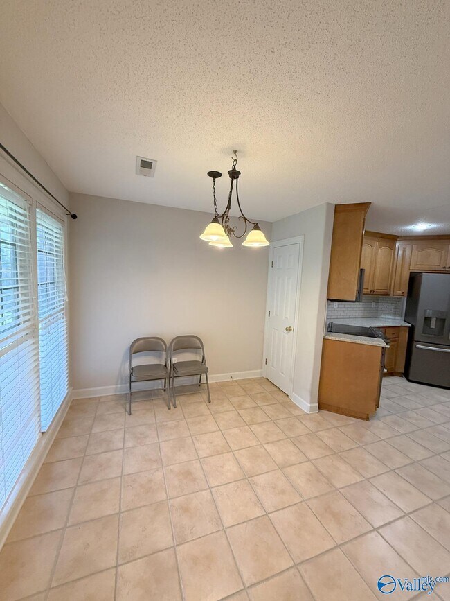 Building Photo - 238 Pebble Brook Dr