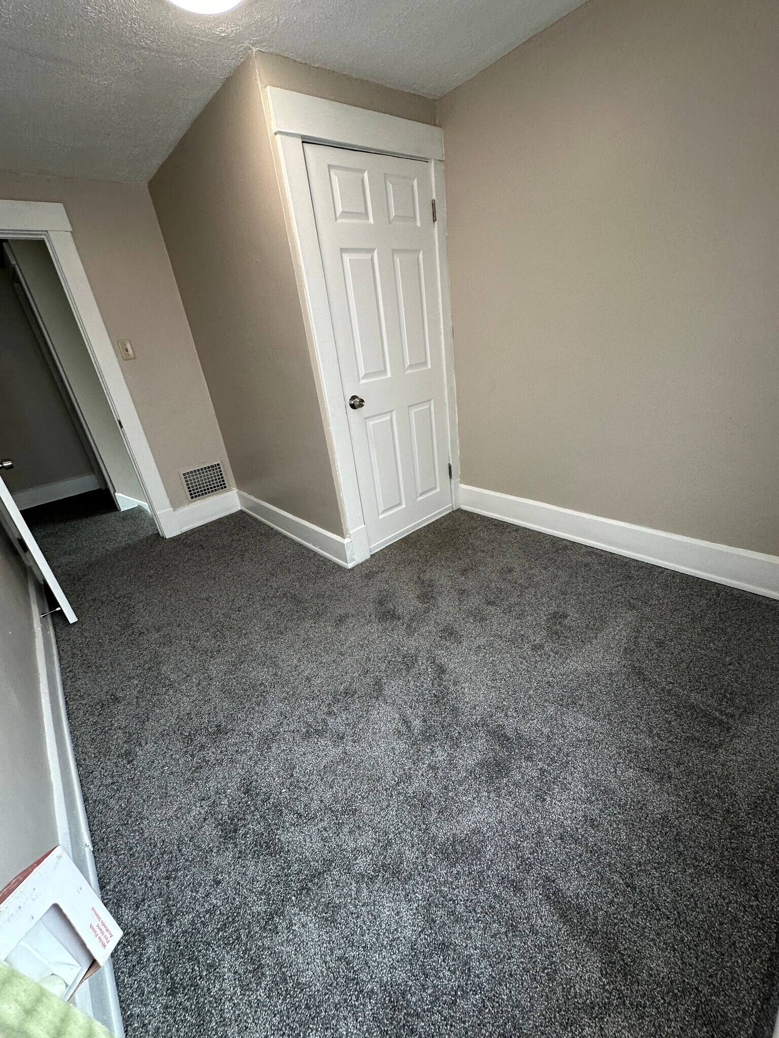 Building Photo - 163 Rhoda Ave