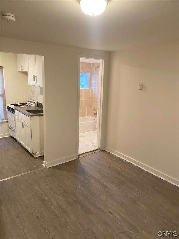 Building Photo - 318 Otisco St