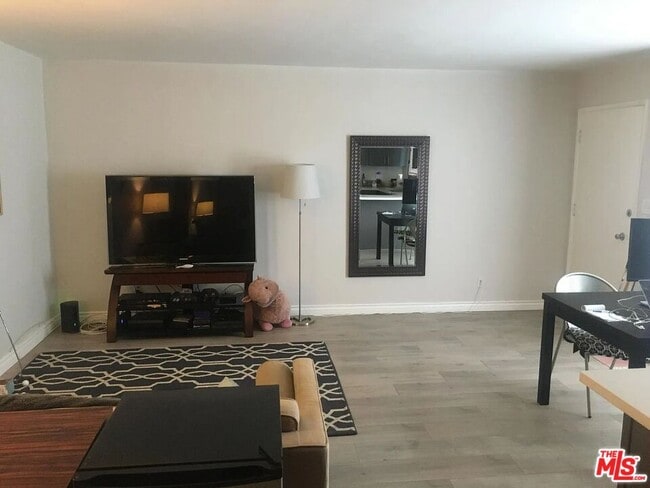 Building Photo - 3322 Atwater Ave