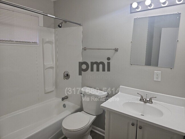 Building Photo - 4138 N Irvington Ave