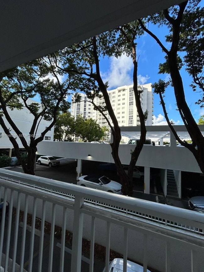 Building Photo - 1666 West Ave