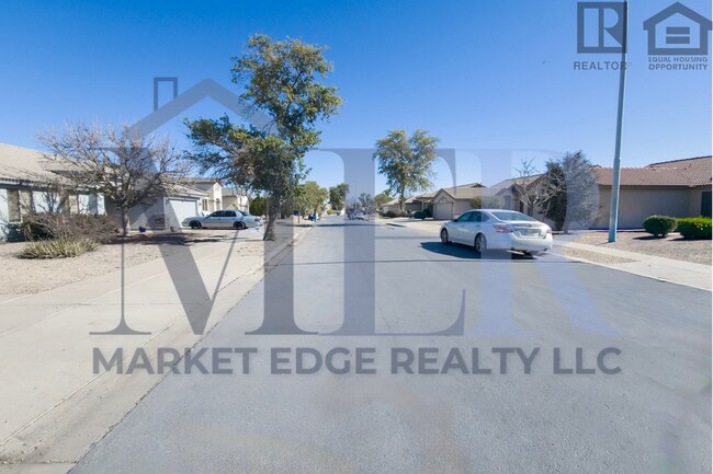 Building Photo - 3Bed/2Bath House at Buckeye/75th Ave! Ready for Immediate Move-In!