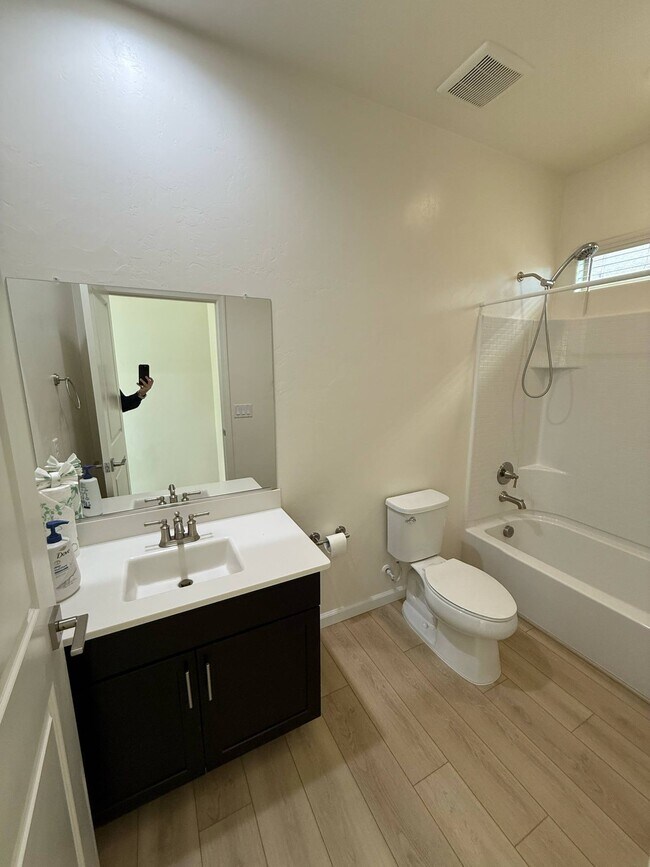 Building Photo - 14260 E Placita Lago Verde