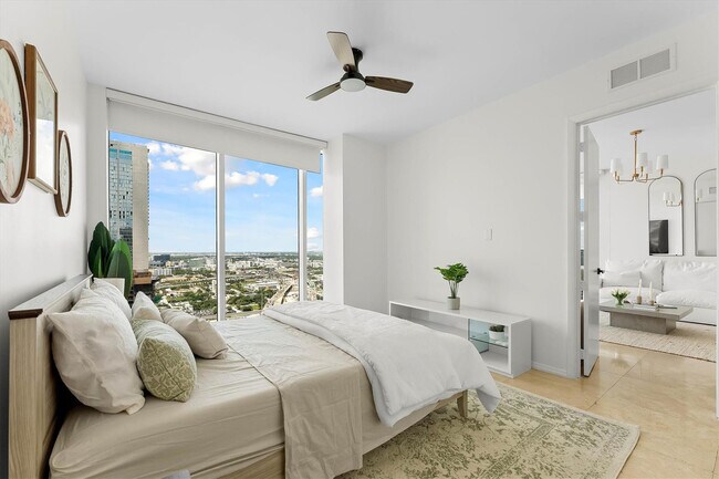 Building Photo - 1040 Biscayne Blvd