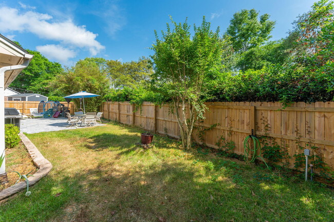 Building Photo - 4522 Parkwood Ln