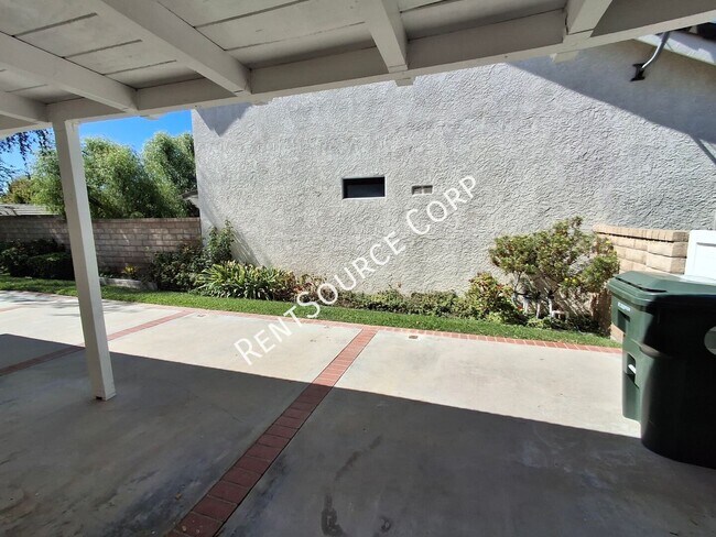 Building Photo - 23910 Clayton Ct