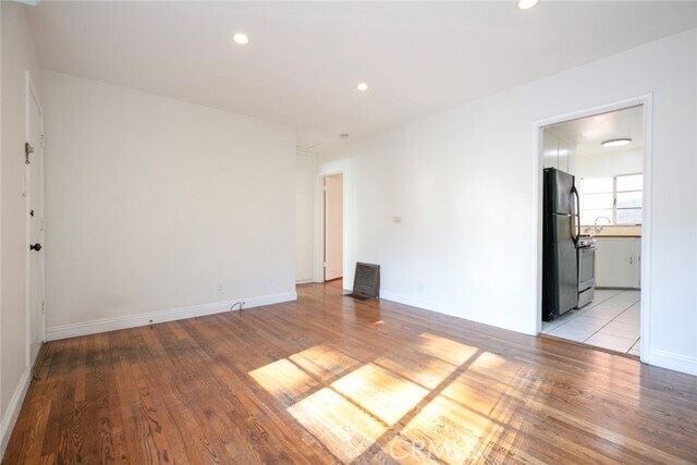 Building Photo - 347 W Dryden St